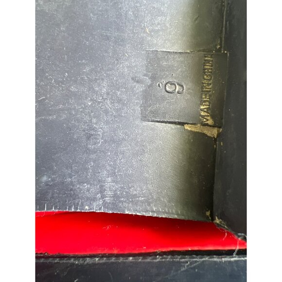 Red Rain Boots Size 9 Black Straps Durable Rubber Sole Striped Inner Lining - Picture 6 of 6